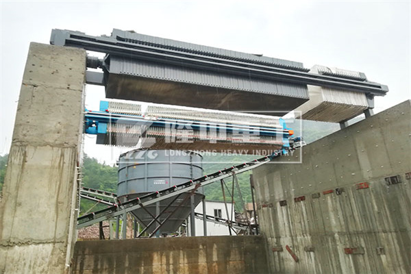 環(huán)保節(jié)能板框壓濾機(jī)應(yīng)該怎么控制給料壓力