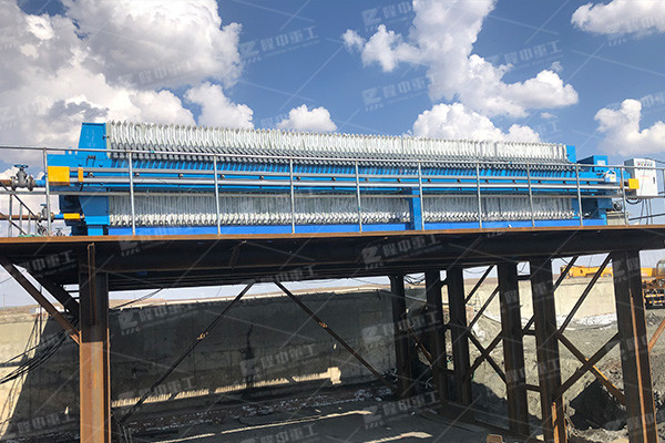 污泥壓濾機調(diào)整污泥處理效果時應(yīng)注意哪些細(xì)節(jié)？從哪些方面考慮？